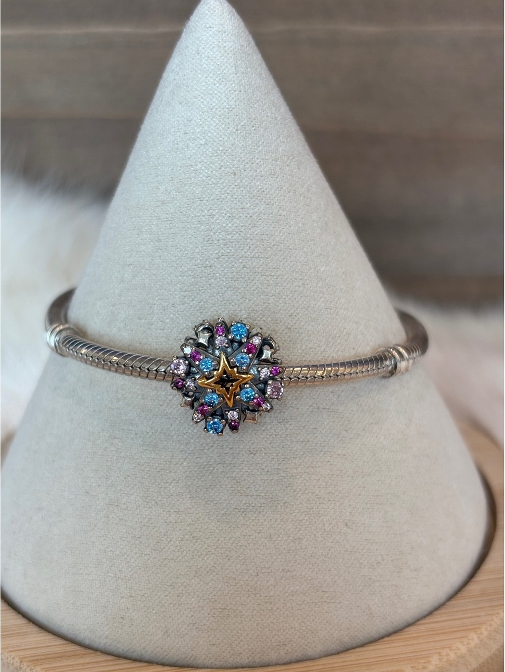 Pandora Cosmic Star Charm